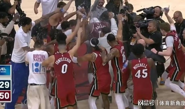 疯了！83分！斯波刷分战术太牛了