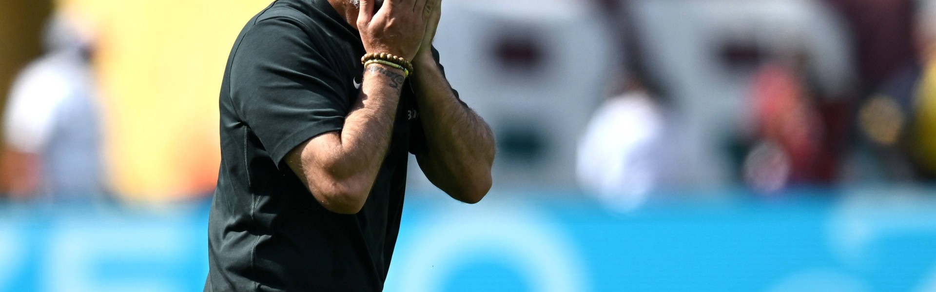 邮报：马雷斯卡希望签新中卫填补科尔维尔的空缺，但高层并不认可