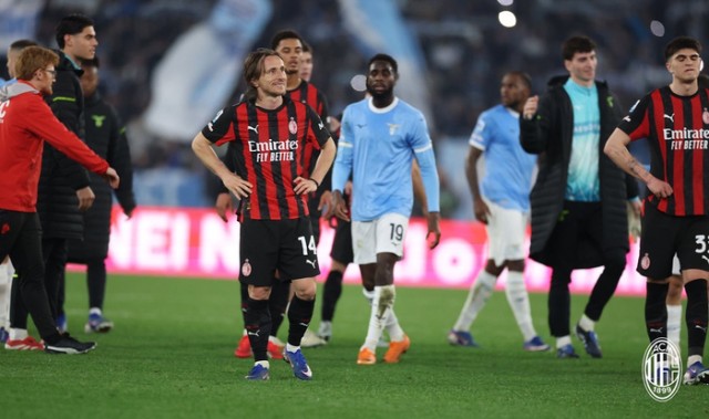 九游体育-米兰总监确认莫德里奇续约选项，强调需平静决定|AC米兰|卢卡·莫德里奇|运动员发声|ac米兰|塔雷_新浪体育_新浪新闻