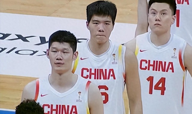 九游体育官网下载-中国男篮逆转夜最差劲之人：失误被换下 仅出场30秒